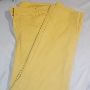 Old Navy Pixie High Rise w/ Secret Slim Pockets